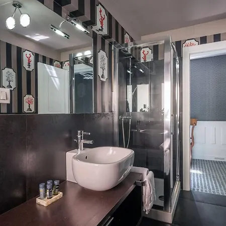 4br Large With A View - What'app - 0039-3512-039-610 - For Reservations! Apartment Venice