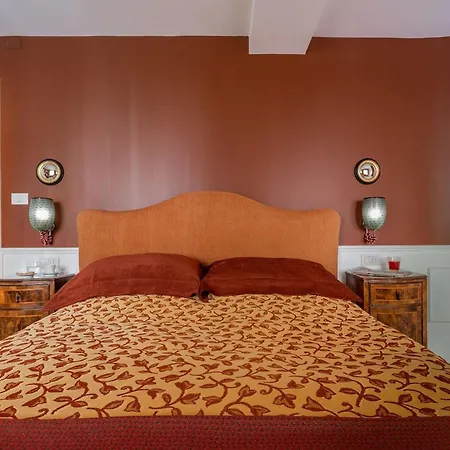 Apartment 4br Large With A View - What'app - 0039-3512-039-610 - For Reservations!