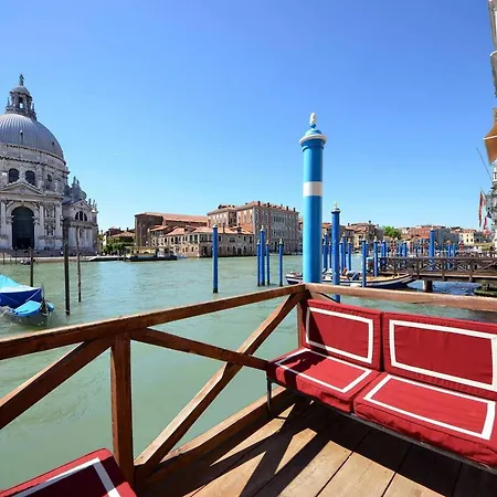 4br Large With A View - What'app - 0039-3512-039-610 - For Reservations! Venice