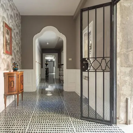 Appartamento 4br Large With A View - What'app - 0039-3512-039-610 - For Reservations! *